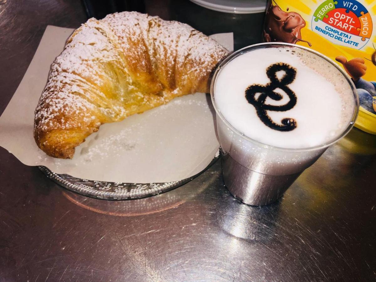 나폴리 Dimora Conte Di Ruvo B&B 외부 사진